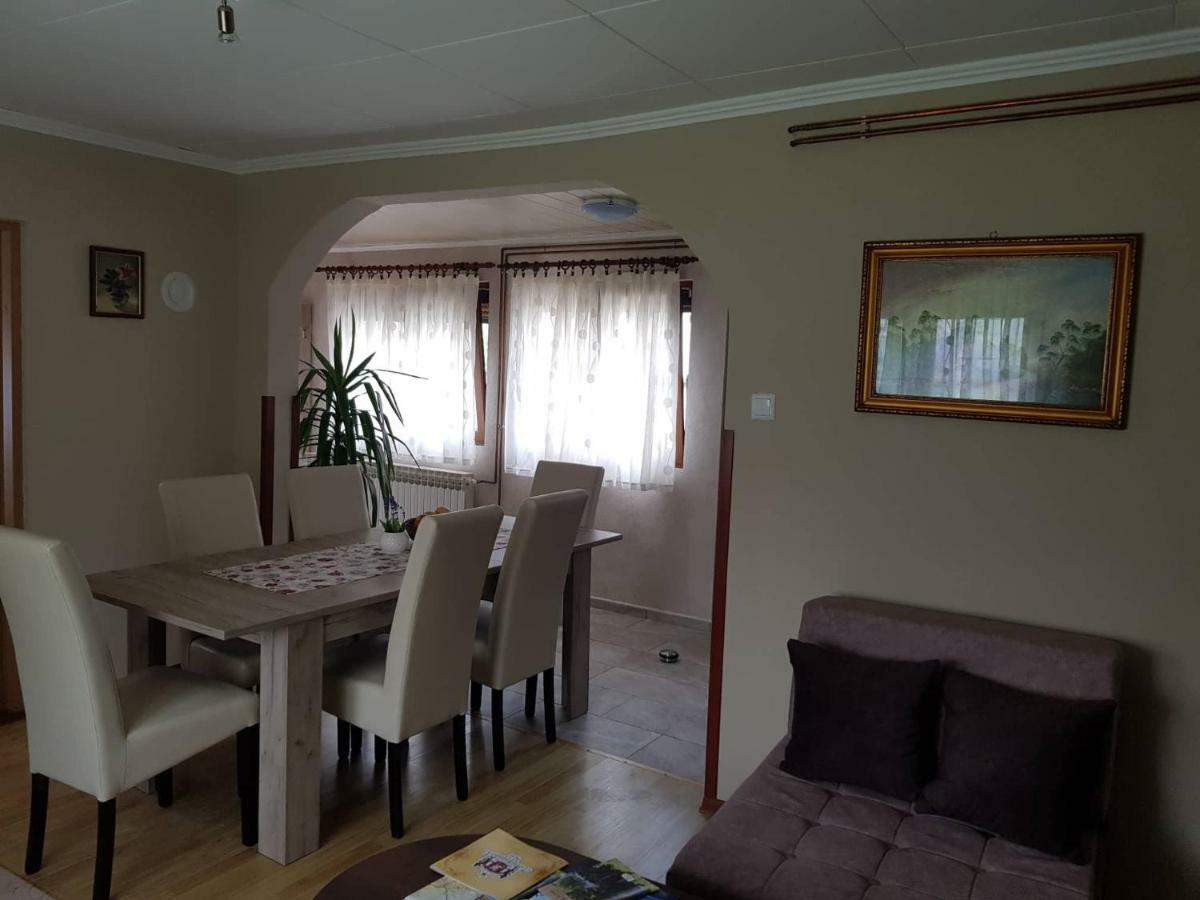 Apartman Anna โอกูลิน ภายนอก รูปภาพ