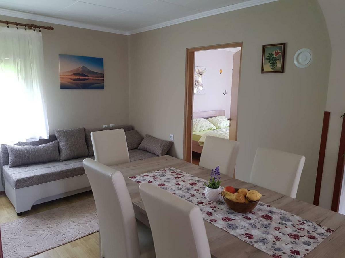 Apartman Anna โอกูลิน ภายนอก รูปภาพ